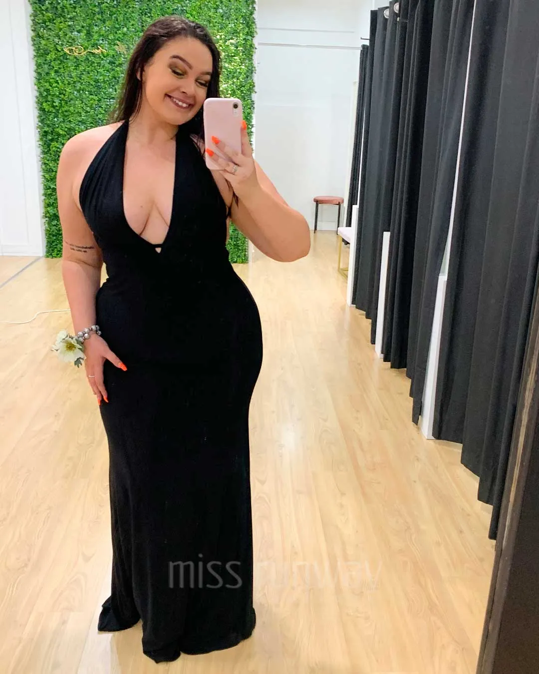 Alexis Gown - Black