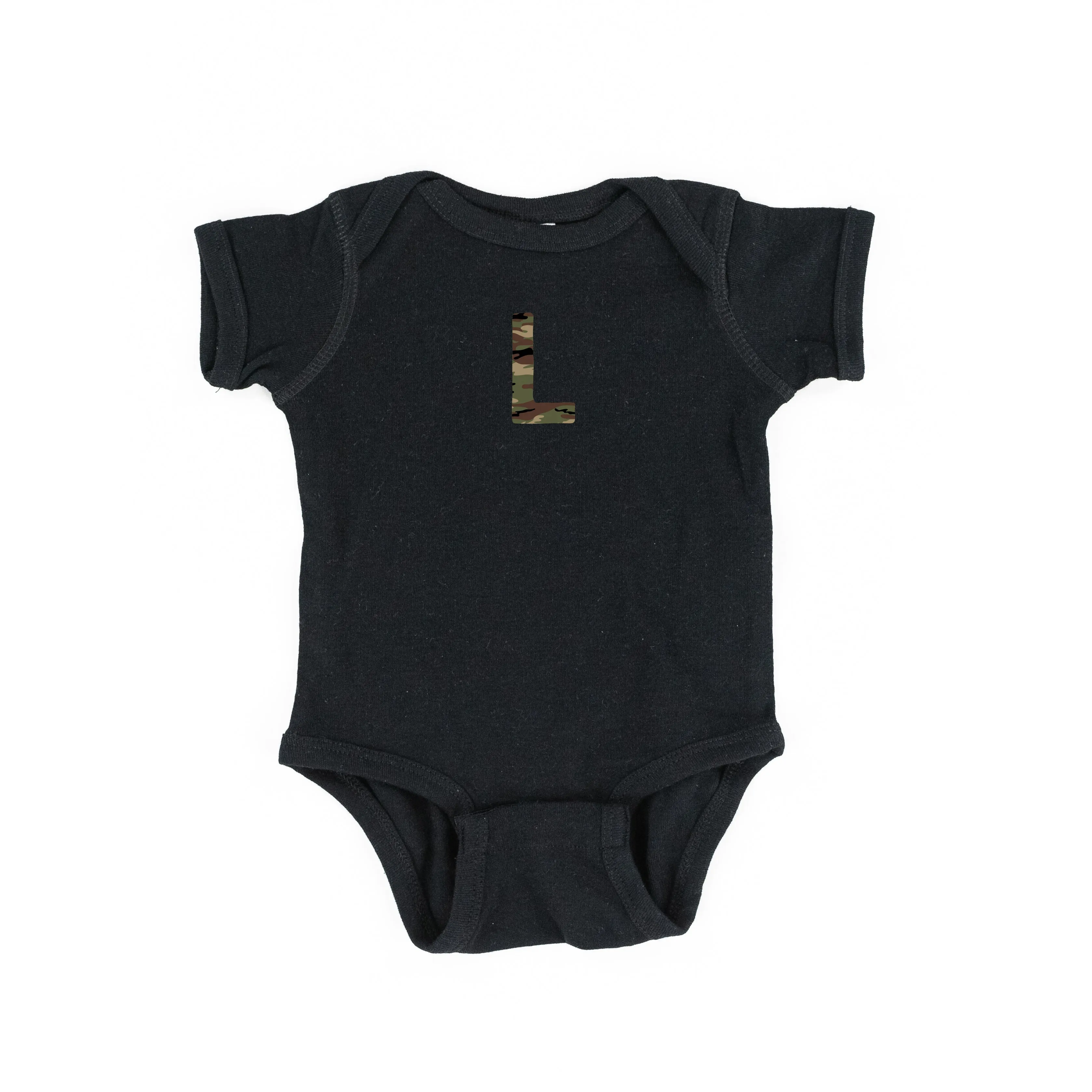 CAMO INITIAL TEE - Short Sleeve Child Shirt