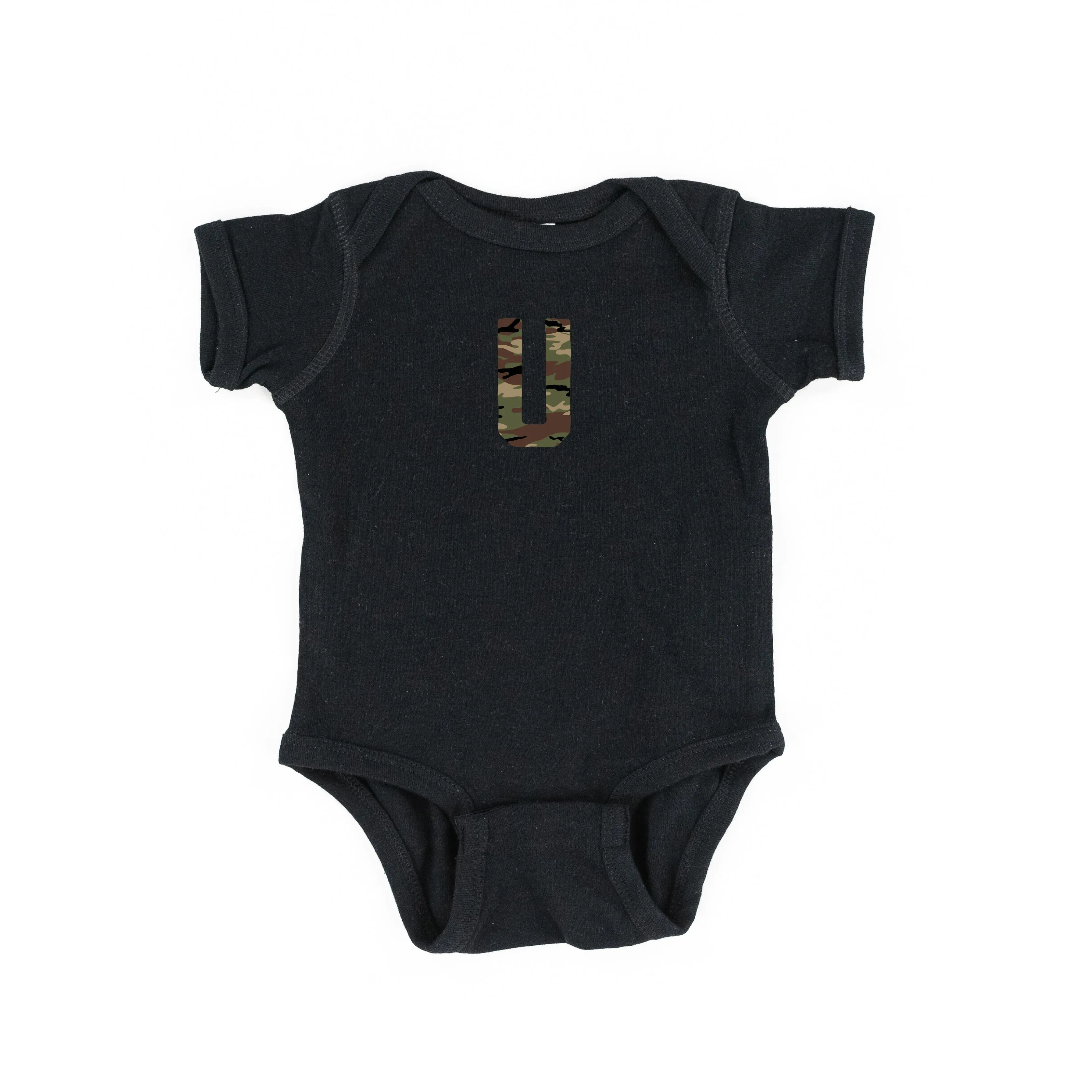CAMO INITIAL TEE - Short Sleeve Child Shirt
