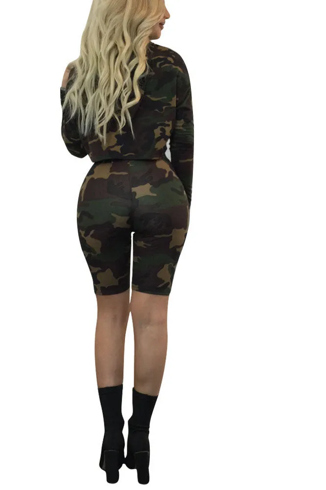 Camouflage Hooded Crop Top with Skinny Shorts Two Pieces Set