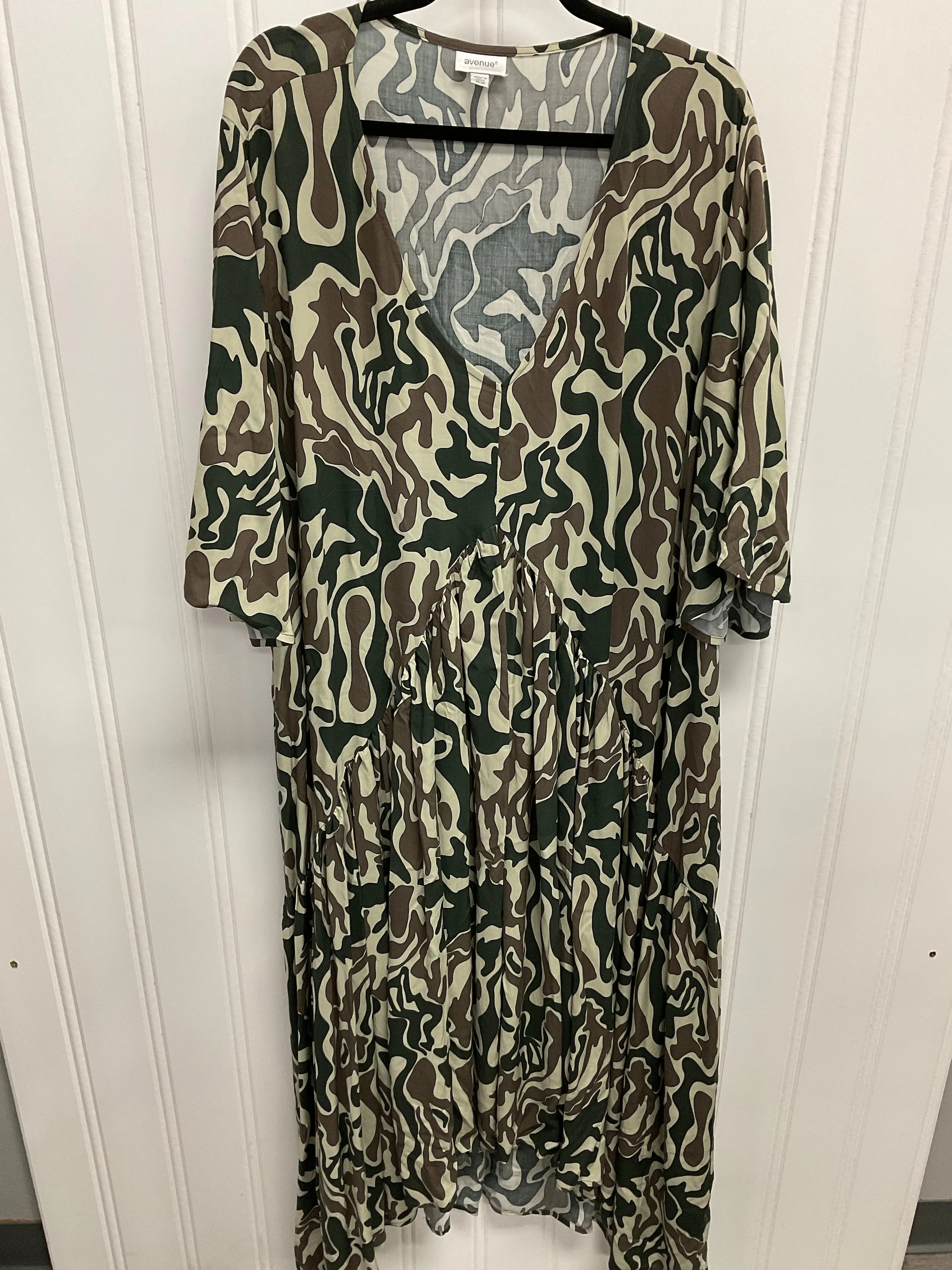 Dress Casual Maxi By Avenue In Camouflage Print, Size:3