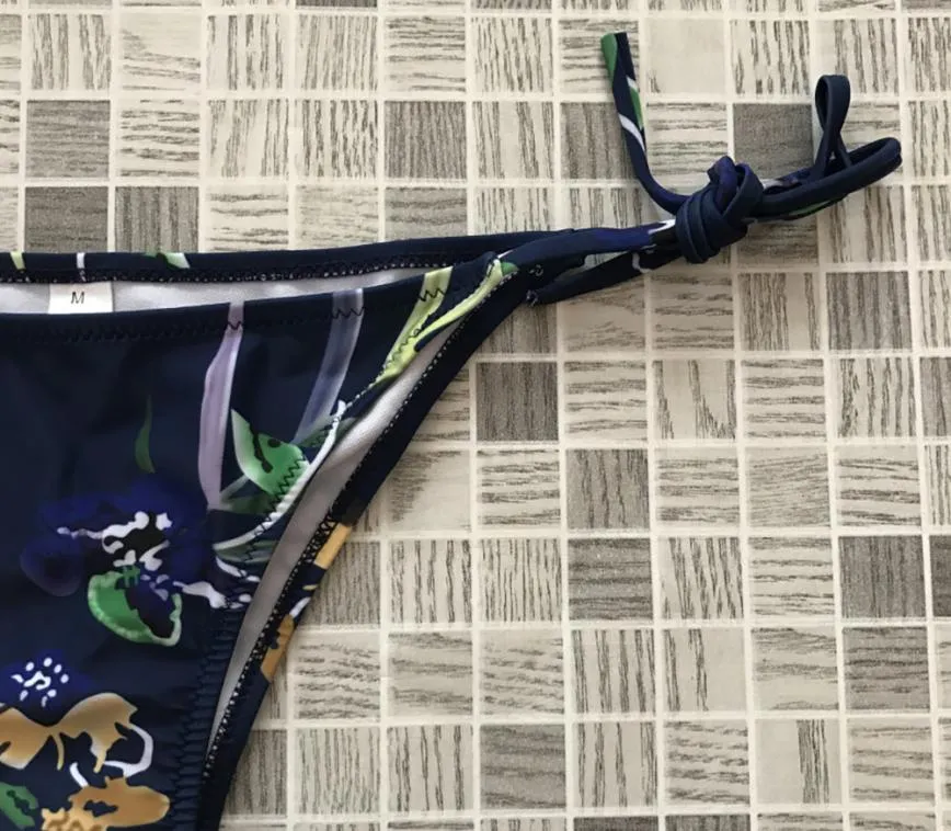 Female Print Split Bikini Swimwear Strap Set