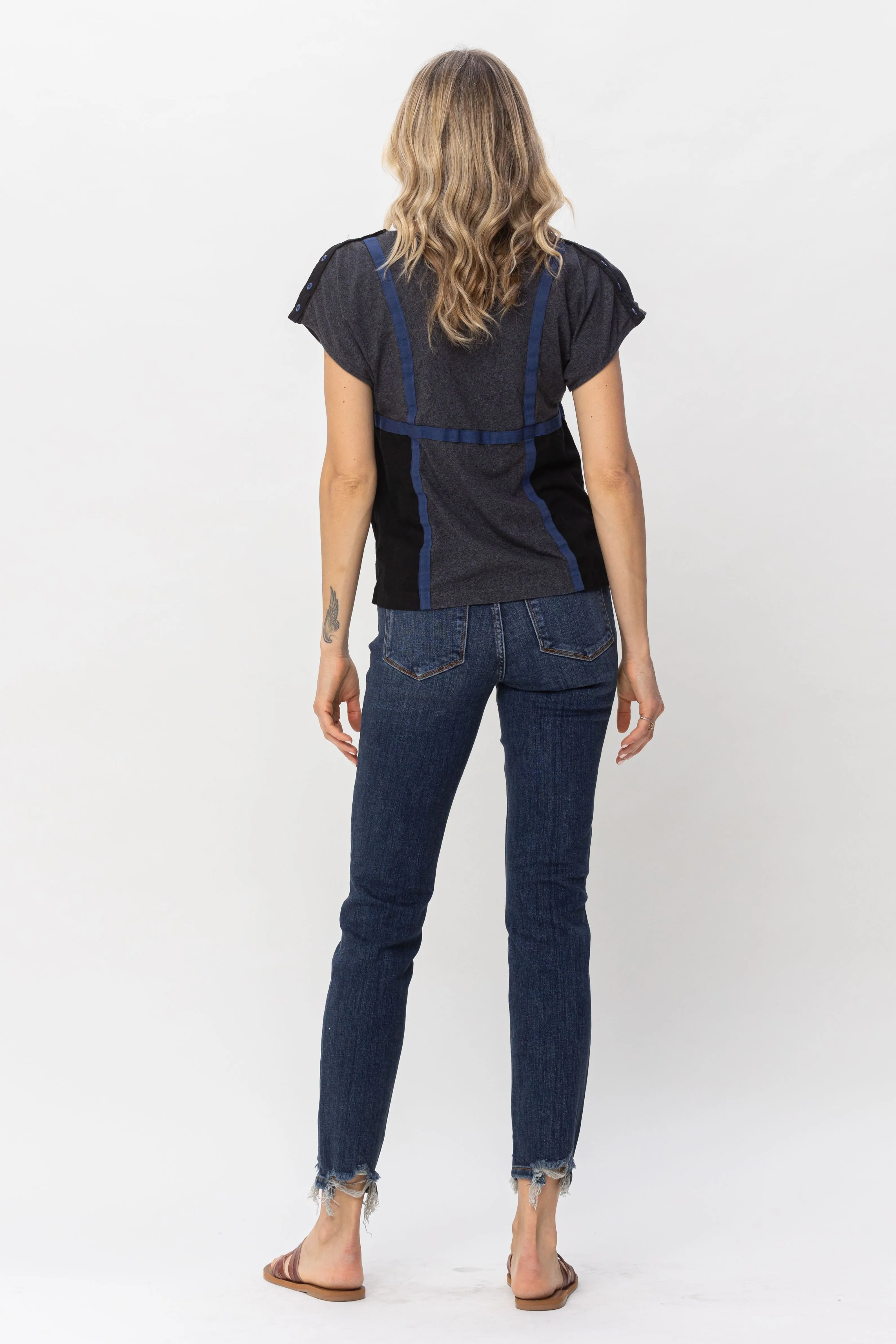 Judy Blue Mid Rise Chopped Hem Relaxed Jeans