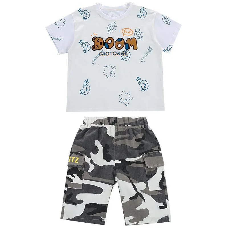 Kid Boy Letter Cartoon Pattern Top & Camouflage Shorts
