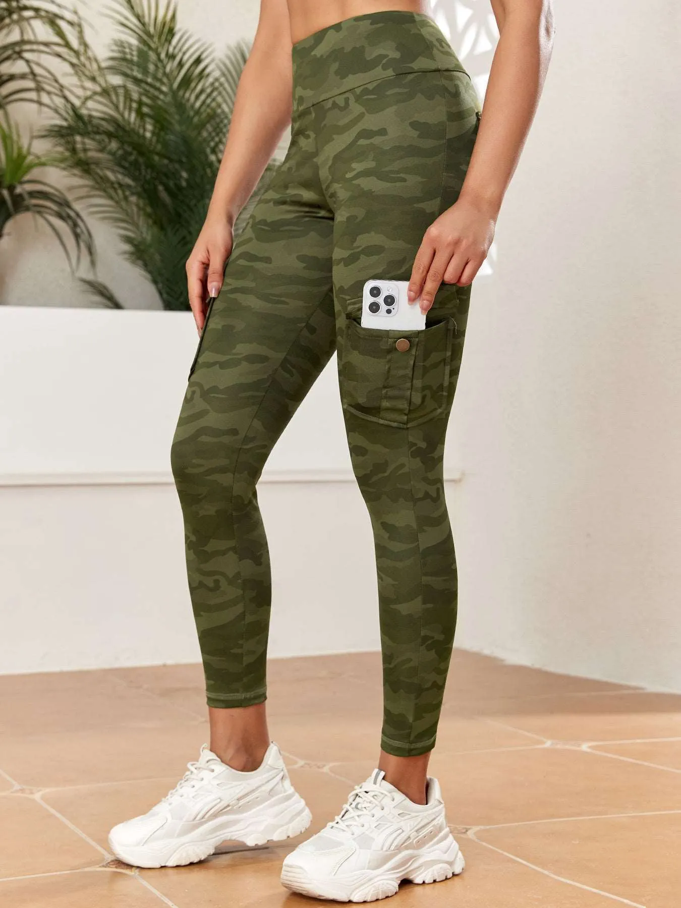Skinny Camo Leggings for Women: Elevate Your Summer Style with a Fusion of Fashion and Functionality