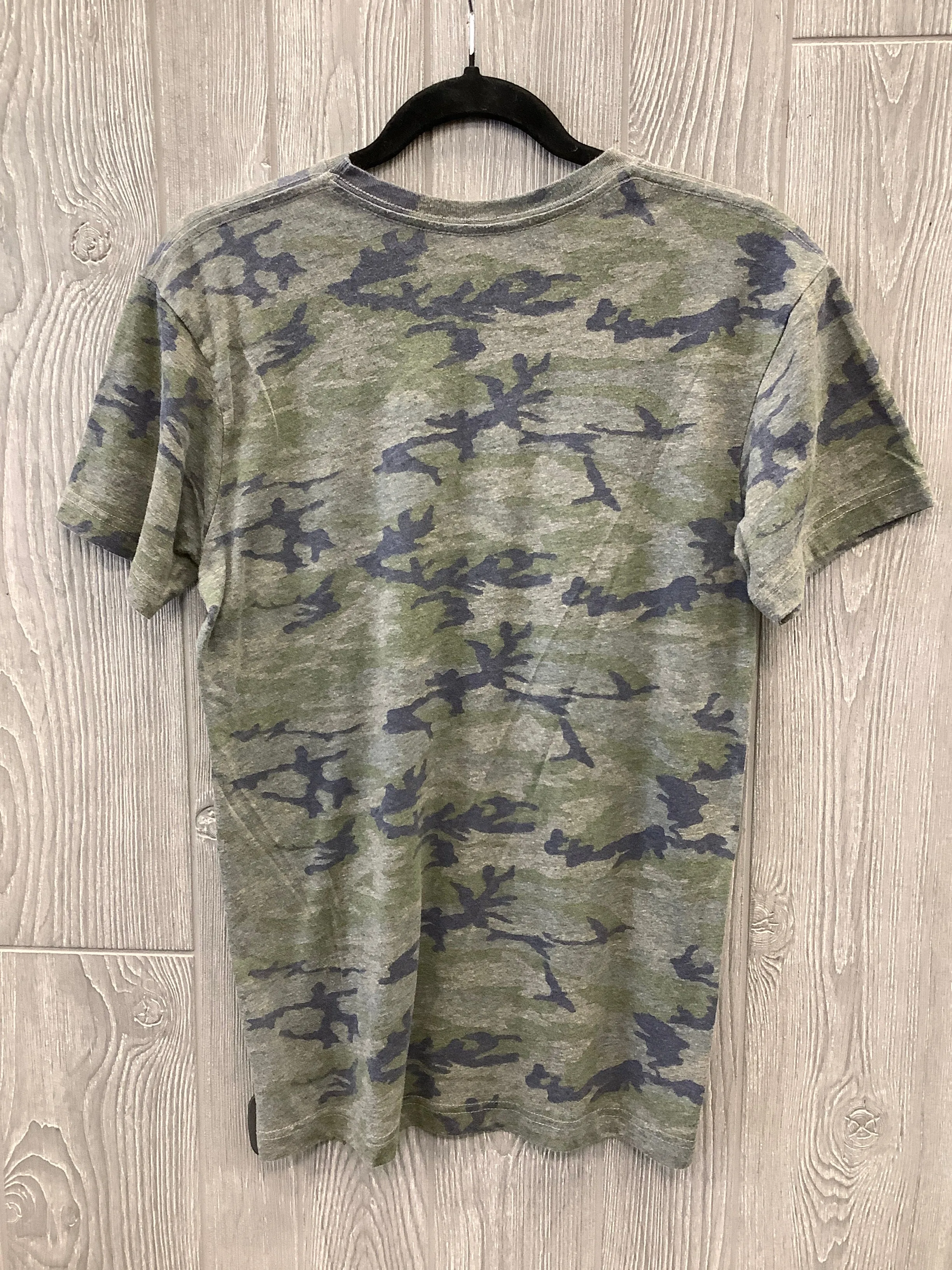 Top Short Sleeve By Clothes Mentor In Camouflage Print, Size: S