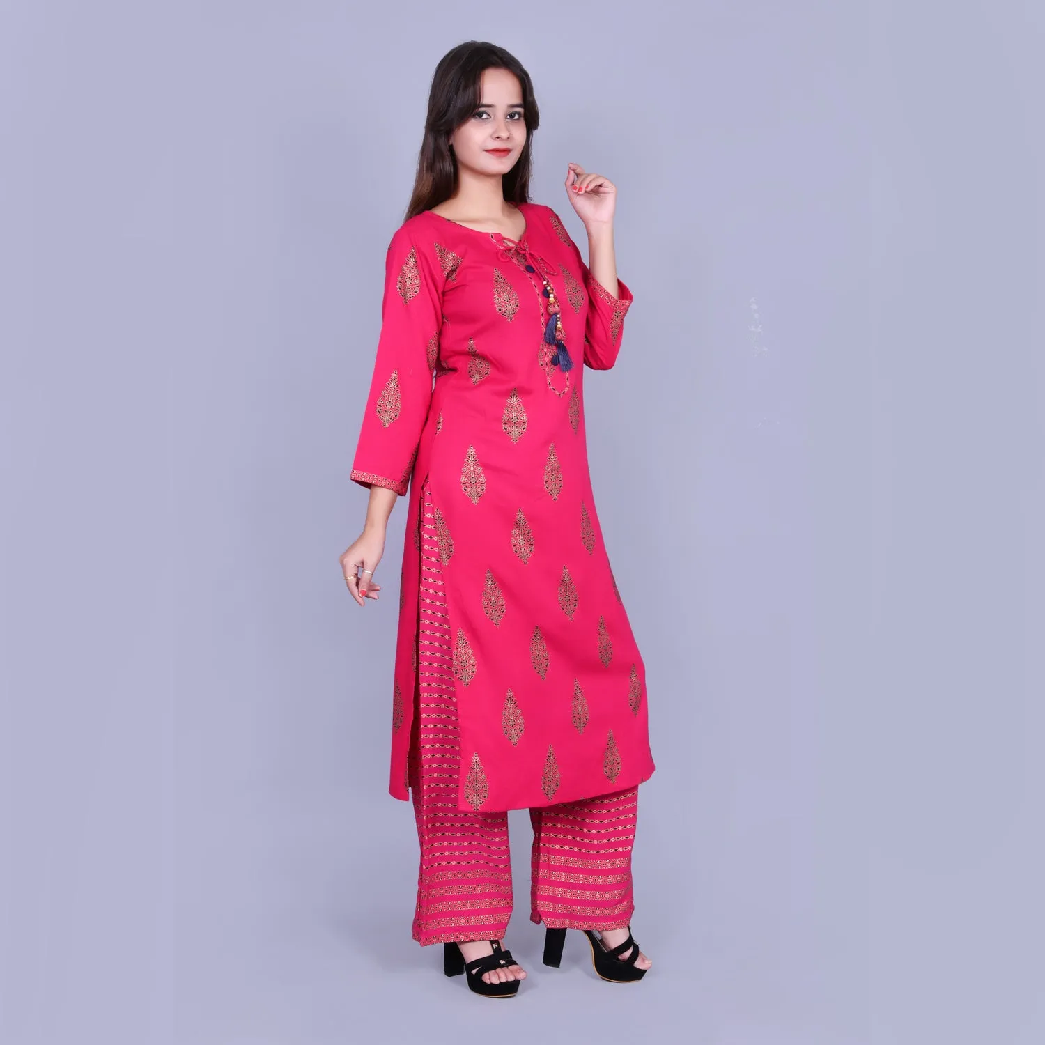 Vedana's Gold Print Kurta Set (Pink)